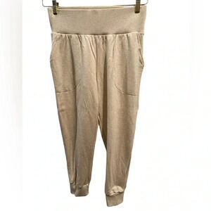 Nike Yoga Women’s 7/8 Length Pants